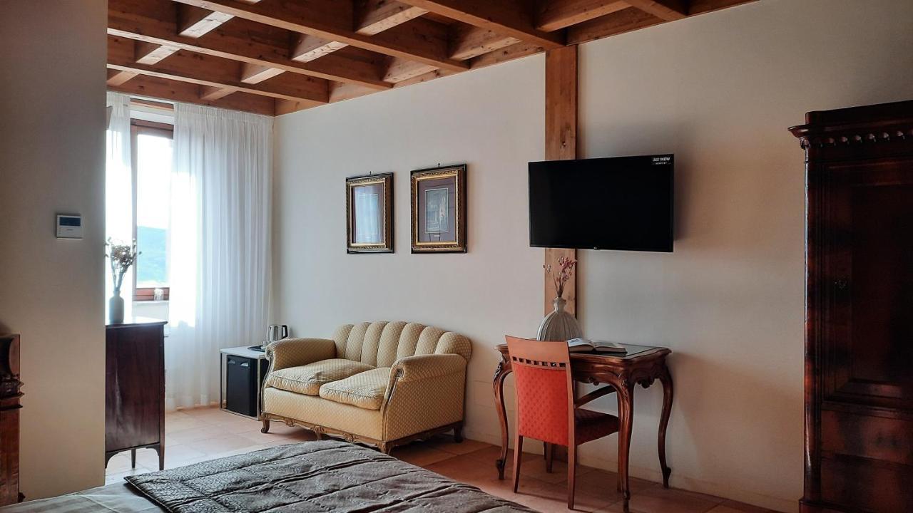 Hotel Palazzo Laureano - Dimora Storica Tricarico Zewnętrze zdjęcie