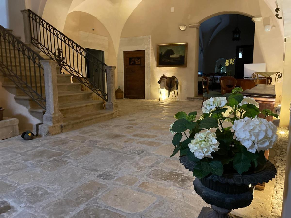Hotel Palazzo Laureano - Dimora Storica Tricarico Zewnętrze zdjęcie